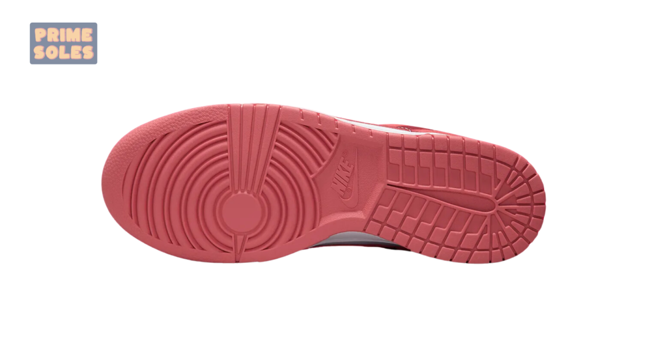 Nike Dunk Low features Valentine's Day 