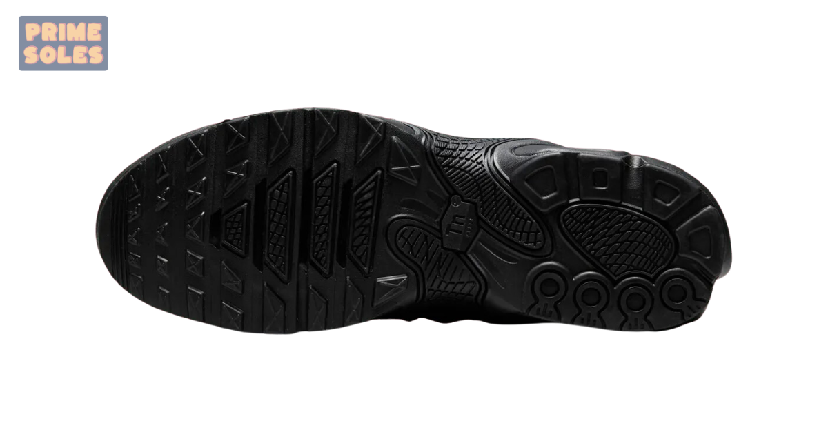 Triple Black Air Max Plus Drift